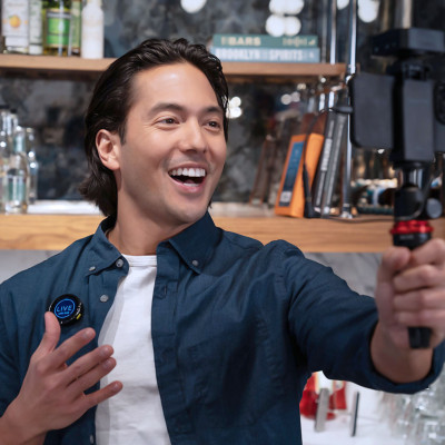 Mic Thu Âm Không Dây Saramonic BlinkMe B2 - Màn Hình Cảm Ứng - Dành Cho Máy ảnh, Điện Thoại - Hàng Chính Hãng