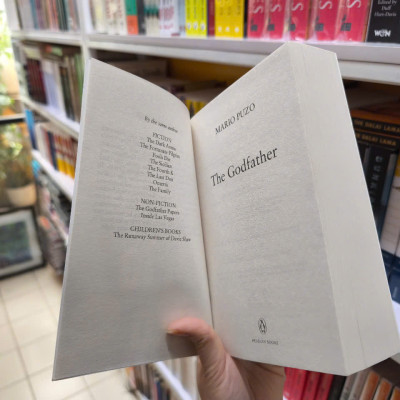 Sách - The Godfather by Mario Puzo - The classic bestseller that inspired the legendary film - Sách tiếng anh, bìa mềm