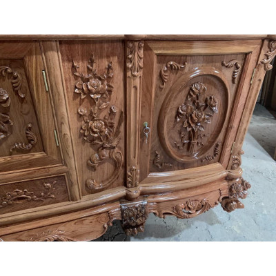 Kệ tivi louis hoa hồng đục tay gỗ hương đá