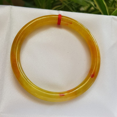 Vòng tay nữ đá Cẩm thạch Vàng Anh Tươi  sáng bóng mới đẹp quá các Chị Em ơi Ni nhỏ 48mm x cọng 6mm chuẩn hợp Nữ mệnh Kim, mệnh Thổ, mệnh Thuỷ 30kg - 48kg màu vàng tươi món quà ý nghĩa dành cho các chị em nữ đeo tươi đẹp xinh may mắn cả năm ạ