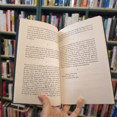 Sách - Night Sky with Exit Wounds by Ocean Vuong - Poetry / Fiction in English