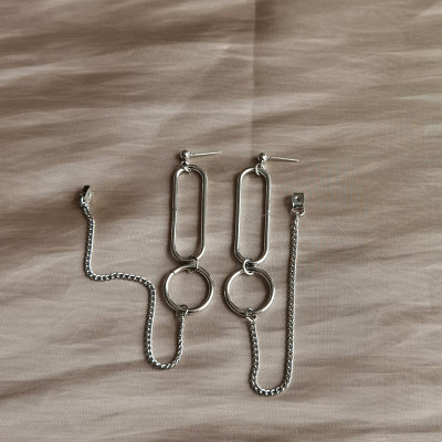 Bông tai hoa tai Titan cá tính bắt trend 1 đôi