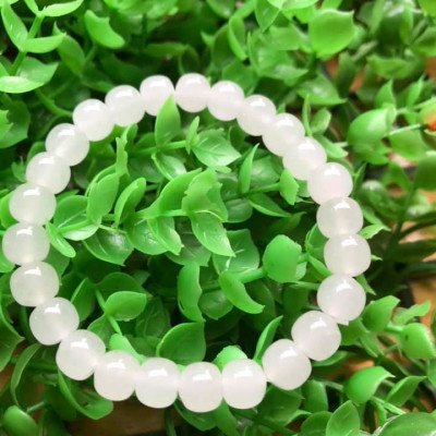 Vòng Tay Phong Thủy May Mắn Đá Ngọc Hoà Điền TRẮNG Tự Nhiên  Size 8mm Màu Trắng Ngọc bóng đẹp  Nữ mệnh Kim mệnh Thủy ạ