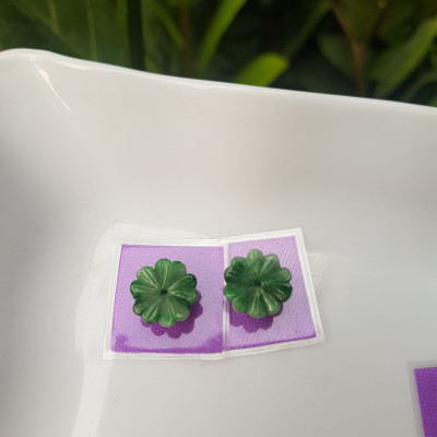 Đôi Bông Tai Hoa Mai Trái Tim kiểu mới đẹp Ngang 12mm x Dầy 3mm Đá Ngọc cẩm thạch tự nhiên xanh ngọc bóng đẹp Nữ mệnh Thủy Mộc Hỏa bọc vàng đeo rất đẹp sang ạ