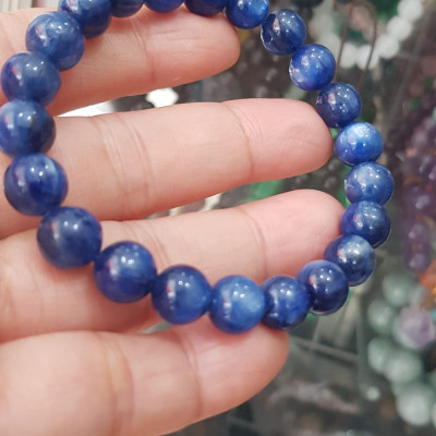 Vòng tay nữ đá  kyanite tự nhiên cao cấp hay đá Sapphire nước xanh dương Đậm bóng đẹp 8,5mm nữ mệnh Thủy mệnh Mộc đeo ạ
