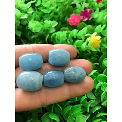 Mặt Dây Chuyền Viên LU AQUA XANH ĐẸP LẮM Size Hạt 13mm x dài 16mm  Vòng màu xanh Aqua Bóng đẹp Chất liệu : 100% đá thiên nhiên loại vip ạ Rất hợp nữ mệnh thủy mộc hỏa Nữ lên mặt Dây Chuyền và Phối Vòng Tay ạ