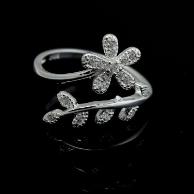 Nhẫn Nữ Bạc - Hoa Xinh - Bảo Hành Vĩnh Viễn ( Hàng Chính Hãng ) Bạc Hiểu Minh NU378