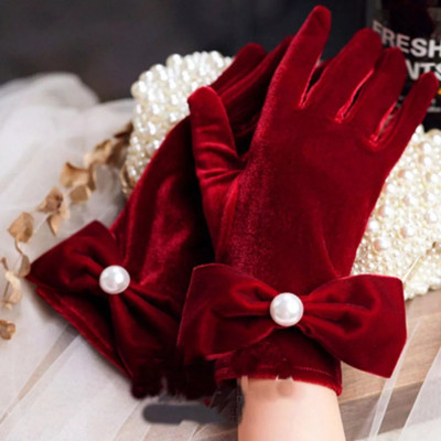 Găng tay chất liệu nhung đính nơ ngọc trai màu đỏ đô cho Cô dâu và Dạ hội, đi tiệc, sự kiện, đạo cụ cosplay, chụp ảnh, studio MS: 45351