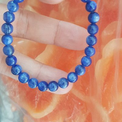 Vòng tay nữ đá  kyanite tự nhiên hay đá Sapphire nước xanh dương Đậm bóng đẹp 6mm nữ mệnh Thủy mệnh Mộc đeo ạ