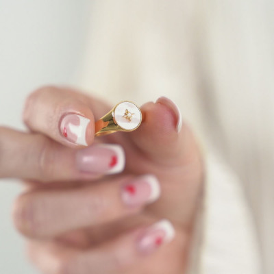 Nhẫn Ngọc Trai FW Thiết Kế Cao Cấp UK Style (Star Mother of Pearl) - MOON Jewelry