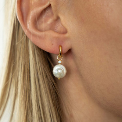 Bông Tai Ngọc Trai FW Baroque UK Style (Classic Huggie Pearl) - MOOON Jewelry