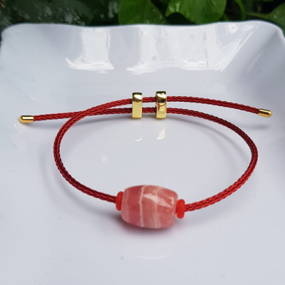 Vòng tay phong thủy may mắn Lu Charm Chất liệu hạt Đá Đào Hoa màu hồng vân tự nhiên Bóng đẹp dây đỏ may mắn có khoen chỉnh theo tay lớn nhỏ được hết ạ Nữ mệnh hỏa, mệnh thổ hợp vòng đeo tay xinh xắn, đẹp, may mắn tài lộc cho gia chủ ạ