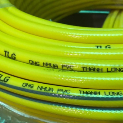 Bộ dây vòi xịt nước rửa xe, tưới cây . tăng áp 3 lần, loại 3m, 5m 206318Gđầu đồng, cút, nối đen, d.vàng