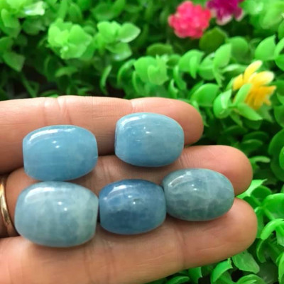 Mặt Dây Chuyền Viên LU AQUA XANH ĐẸP LẮM Size Hạt 13mm x dài 16mm  Vòng màu xanh Aqua Bóng đẹp Chất liệu : 100% đá thiên nhiên loại vip ạ Rất hợp nữ mệnh thủy mộc hỏa Nữ lên mặt Dây Chuyền và Phối Vòng Tay ạ