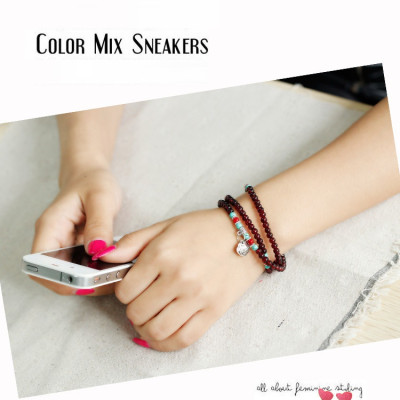 Combo Vòng đeo tay phong thủy Khóa Trường Mệnh chất liệu đá Ngọc Hồng Lựu, kèm hộp đựng lót Nỉ