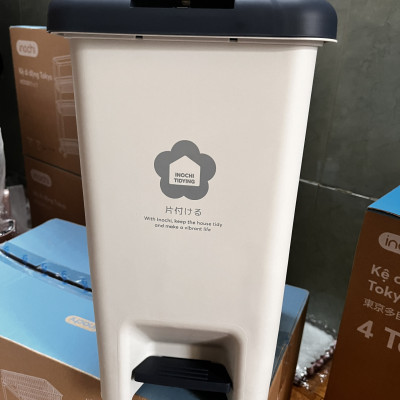 Thùng Rác Đạp Chân Hình Chữ Nhật Nhiều Cỡ Kèm Ruột Hiro Hàng Xuất Nhật - Chính Hãng ( Tặng kèm bộ 3 khăn lau pakasa) Giao màu ngẫu nhiên 