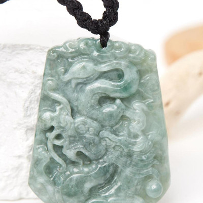 Mặt dây chuyền cẩm thạch khắc hình rồng mệnh hỏa, mộc - Ngọc Quý Gemstones