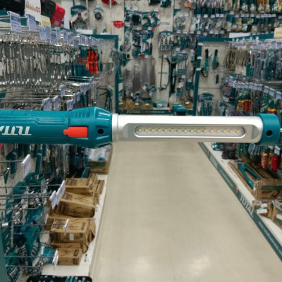 ĐÈN LÀM VIỆC CÓ MÓC TREO 3.5W TOTAL TWLI35261 - HÀNG CHÍNH HÃNG