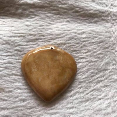 MẶT DÂY CHUYỀN NAM HÌNH TRÁI TIM ĐÁ CASIDON VÀNG 38MM