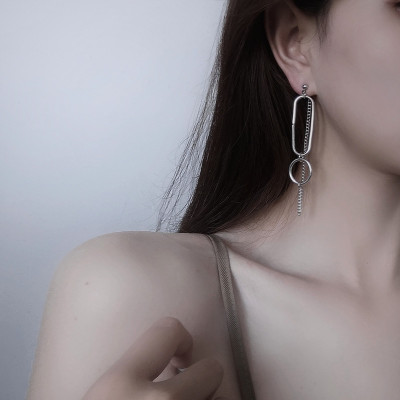 Bông tai hoa tai Titan cá tính bắt trend 1 đôi