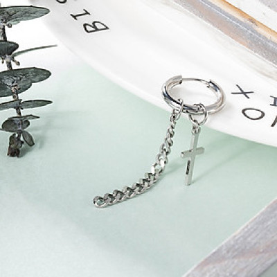 Bông tai dáng ngắn phiên bản đen- trắng trên cả cool ngầu