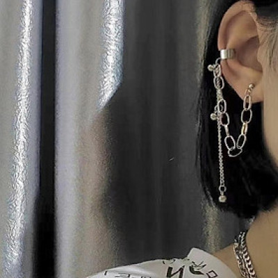 Khuyên tai bông tai style đường phố bụi bặm sexy