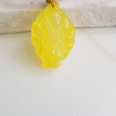 Mặt dây chuyền Hồ ly 9 đuôi hay chín đuôi đá mã não Vàng tự nhiên tặng kèm dây đeo hợp mệnh Kim Thổ Thủy Size Cao 30mm x ngang 20mm x d8mm Công dụng may mắn về mặt tình duyên, quyền lực, giúp nữ chủ nhân luôn xinh đẹp tài trí mang nhiều tài lộc quyến rũ 