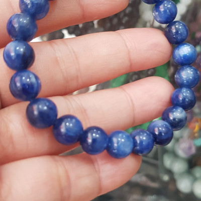 Vòng tay nữ đá  kyanite tự nhiên cao cấp hay đá Sapphire nước xanh dương Đậm bóng đẹp 8,5mm nữ mệnh Thủy mệnh Mộc đeo ạ