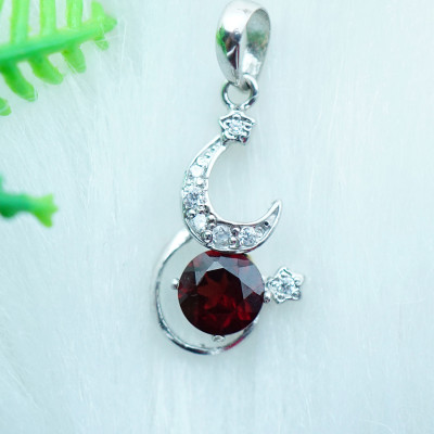 Mặt dây chuyền bạc 925 đính đá Garnet ngọc hồng lựu tự nhiên kiểu trăng sao MDG3
