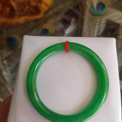 Vòng CẨM THẠCH Lý Đậm 48mm x dầy 7mm Vòng Màu Xanh Lý đậm đẹp nữ Tay nhỏ mệnh Mộc Hỏa Thủy hợp  đeo đẹp ạ Chất liệu đá cẩm thạch 35kg - 48kg ạ