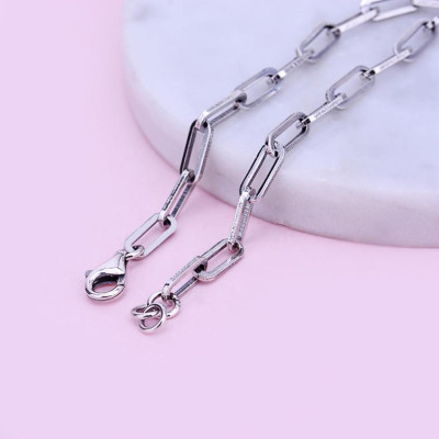 Vòng đeo tay lắc tay xích vuông xu hướng thời trang fashion new