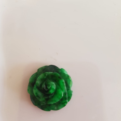 Mặt dây chuyền Nữ đá Ngọc Cẩm Thạch tự nhiên xanh Đậm điểm sơn thủy bóng đều đẹp Size 18mm/20mm x dầy 7mm Hợp Nữ mệnh Mộc Hỏa Thủy bọc Vàng đeo sang đẹp ạ