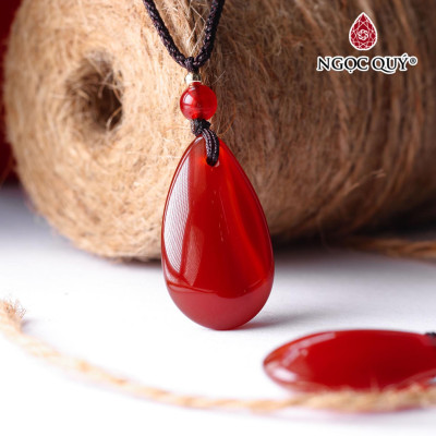 Mặt dây chuyền hình giọt nước đá mã não 32x18x8mm - Ngọc Quý Gemstones