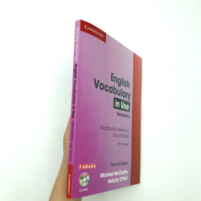 English Vocabulary in Use: Elementary Book with Answers Reprint Edition: Vocabulary Reference and Practice (CD-ROM)