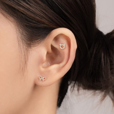 Khuyên Tai Vàng 14KY hình chiếc nơ chuôi bi vặn Korean Style - MOON Jewelry