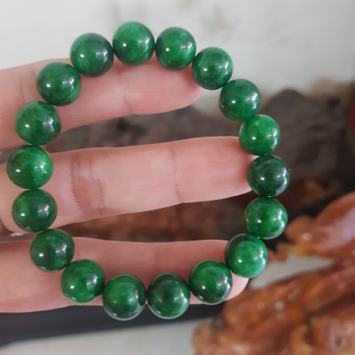 Vòng cẩm thạch xanh đậm rẻ đẹp  Nữ mạng mộc mạng hỏa mạng thủy ạ  Size vòng 10mm nữ đeo lên tay màu xanh hy vọng tươi sáng đẹp ạ