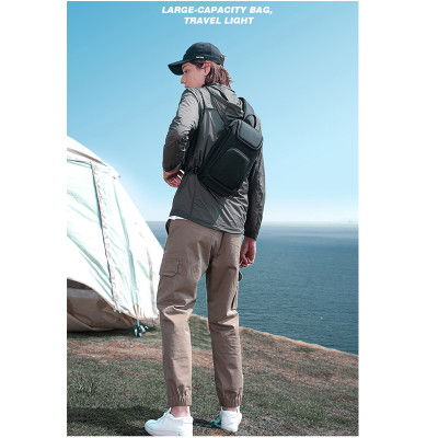 Túi đeo chéo nam phong cách mới – BEE GEE DCN9100