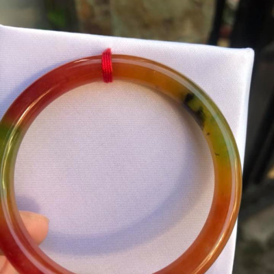 VÒNG CẨM THẠCH TỨ QUÝ size 53 ĐỎ TƯƠI MAY MẮN ĐẬM ĐẸP QUÁ NỮ 52KG ĐẾN 65KG