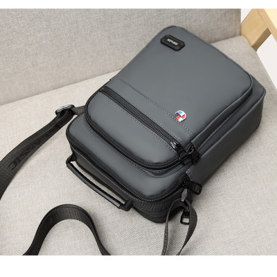 Túi đeo chéo nam phong cách mới  - BEE GEE DCN9254