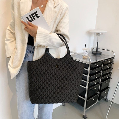 Túi xách nữ dung tích lớn màu trơn  giản dị , túi xách nữ mới  ,  túi đeo vai dưới cánh tay túi tote