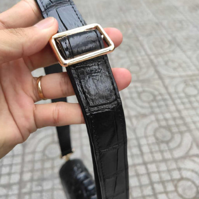 Túi đeo chéo nam. Gù gai cá sấu Đen quý phái!