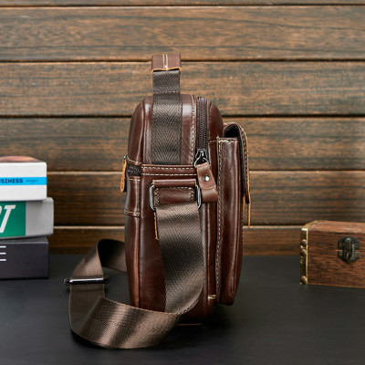 Túi đeo chéo nam DA BÒ THẬT – BEE GEE DCN9342