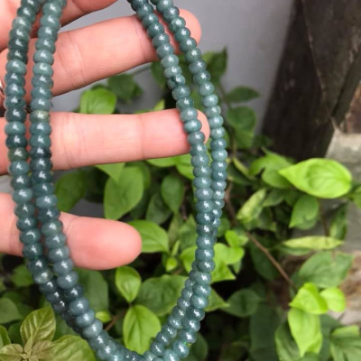 DÂY CHUYỀN DÀI ĐEO CỔ ĐÁ CẨM THẠCH BÁNH XE MÀU XANH ĐẬM NHẸ TỰ NHIÊN TRỒNG CỔ Dài 32cmx dầy 6mm dài mặt trước ngực rất đẹp