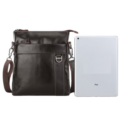 Túi đeo chéo nam DA BÒ THẬT – BEE GEE DCN9381