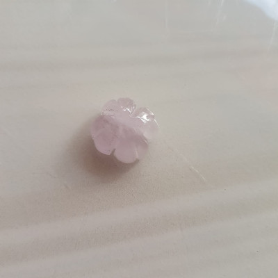 Trang sức phối vòng tay Bông Hoa Cỏ 4 Lá Màu TRẮNG BÓNG TÍM NHẸ đẹp Size bông 14mm x 6mm x lỗ đk 2mm Nữ phối với Vòng đeo tay, làm mặt dây chuyền, mặt nhẫn đeo ạ