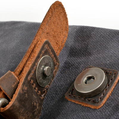 Túi đeo chéo vải bố chống nước AT6027 | Anh Tho Leather