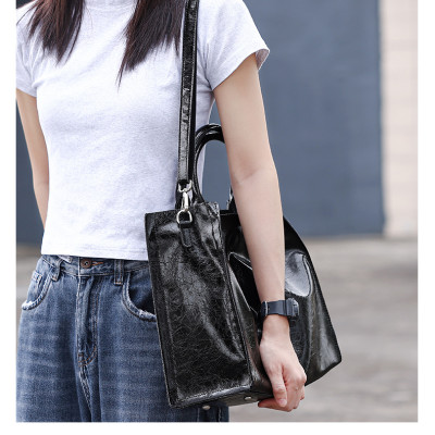 Túi xách nữ thời trang công sở cao cấp DA BÒ THẬT – BEE GEE CCS5560