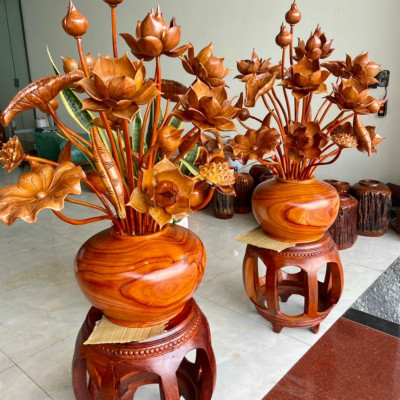 1 Bình hoa sen gỗ hương đỏ ,25 cành hoa lá gương ,bằng gỗ hương đá trang trí phòng khách ,phòng thờ quá đẹp 