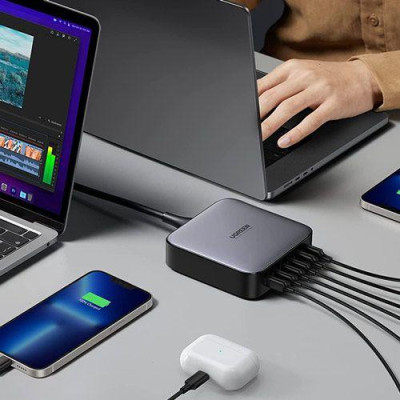 Ugreen UG40914CD271TK 200W cáp nguồn dài 2M chuẩn cắm EU Màu Xám Bộ sạc nhanh có 4 cổng USB-C và 2 cổng USB-A - HÀNG CHÍNH HÃNG