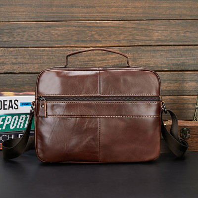 Túi đeo chéo nam DA BÒ THẬT – BEE GEE DCN9342